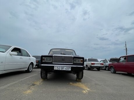 LADA (VAZ) 2107 2004