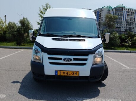 Ford Transit 2010