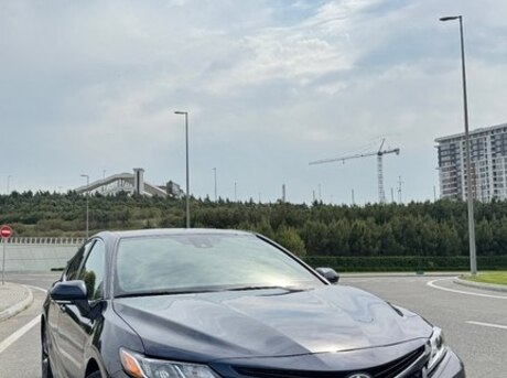 Toyota Camry 2020