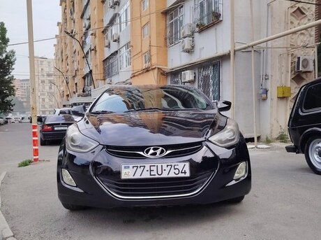 Hyundai Elantra 2013