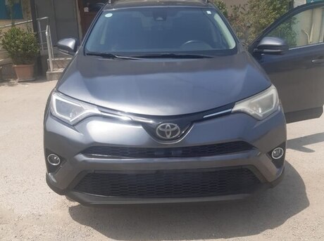 Toyota RAV4 2017