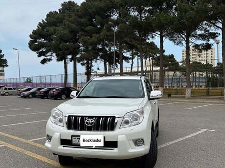 Toyota Land Cruiser Prado 2011