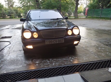 Mercedes E 200 2001