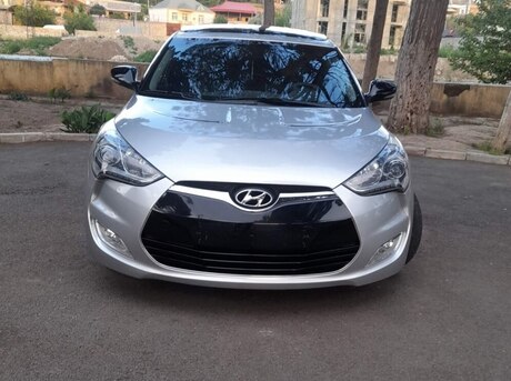 Hyundai Veloster 2012