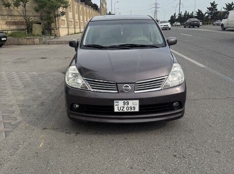 Nissan Tiida 2008