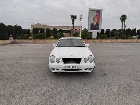 Mercedes E 270 2000