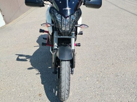 Bajaj Pulsar NS 200 2024