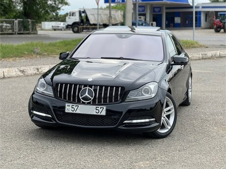 Mercedes C 250