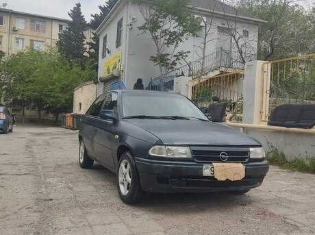 Opel Astra 1998