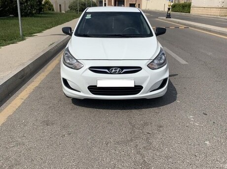 Hyundai Accent 2012