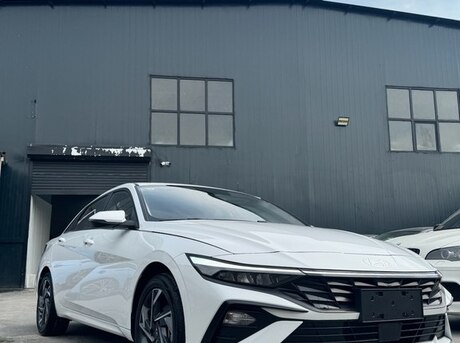 Hyundai Elantra 2024