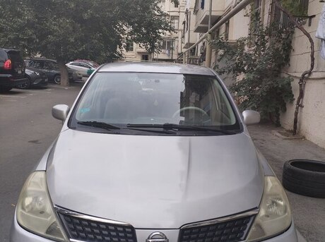 Nissan Tiida 2007