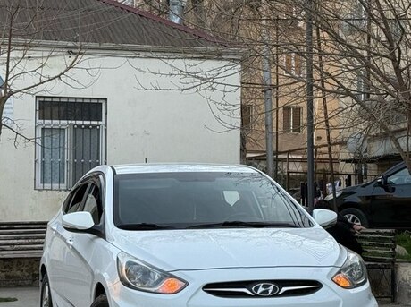 Hyundai Accent 2014