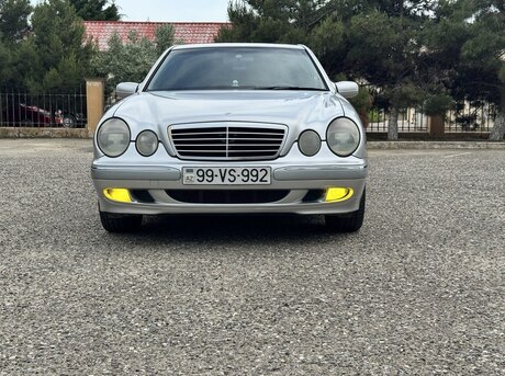 Mercedes E 240 1999