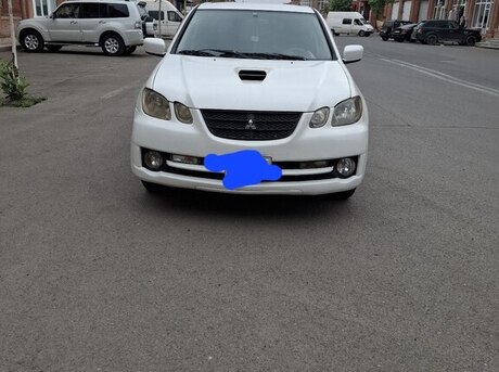 Mitsubishi Airtrek 2003