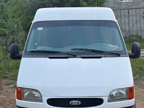 Ford Transit 2000
