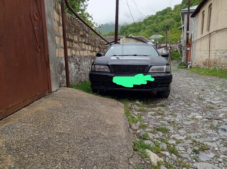 Nissan Maxima