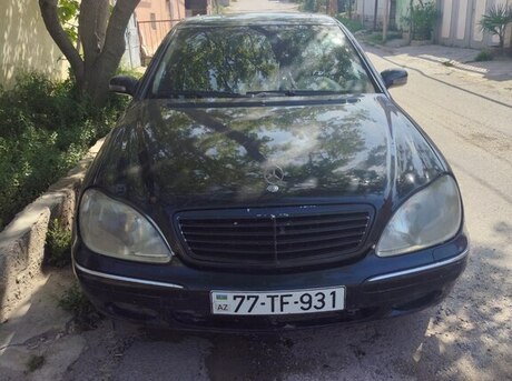 Mercedes E 320
