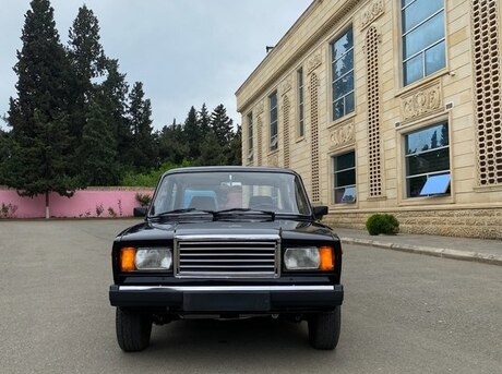 LADA (VAZ) 2107 2010