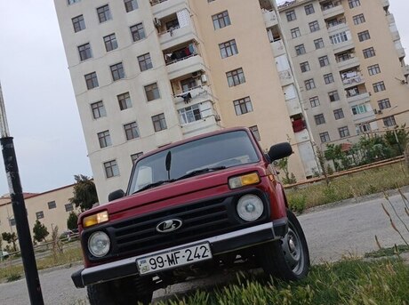 LADA (VAZ) Niva 1990