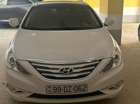 Hyundai Sonata 2012