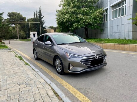 Hyundai Elantra 2020