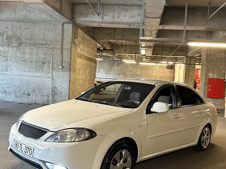 Daewoo Gentra 2014