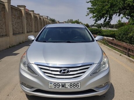 Hyundai Sonata 2012