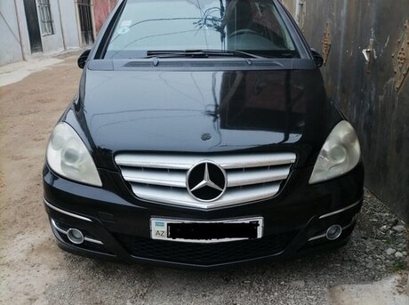 Mercedes B 200 2011