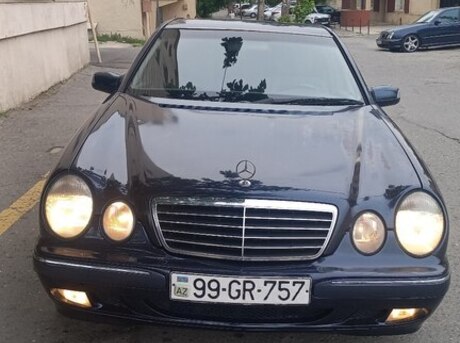Mercedes E 240 2000