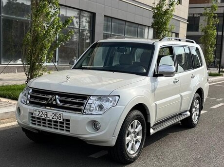Mitsubishi Pajero 2011
