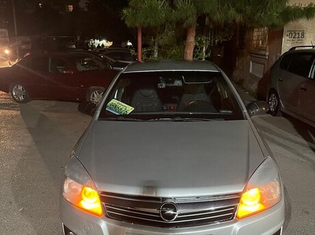 Opel Astra 2008