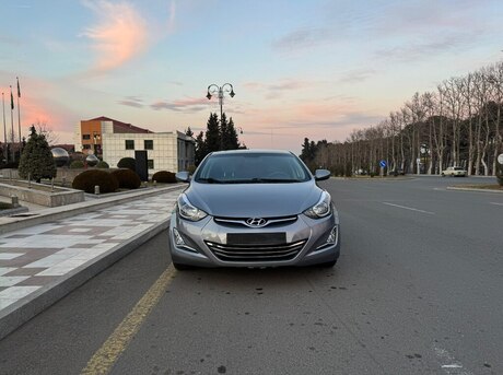 Hyundai Elantra 2015