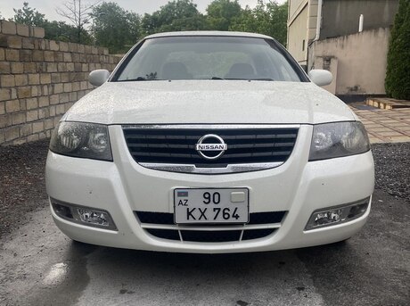 Nissan Sunny 2010