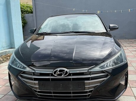Hyundai Elantra 2020