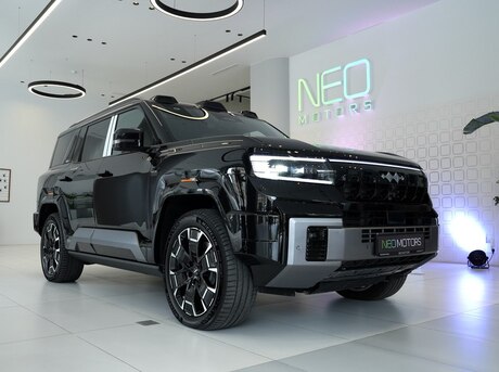 BYD Leopard 8