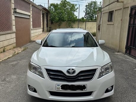 Toyota Camry 2010