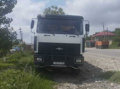 MAZ 650108 2000