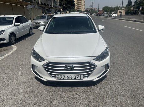 Hyundai Elantra 2016