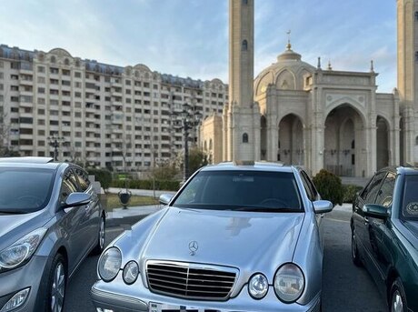 Mercedes E 270 2000