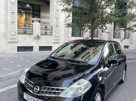 Nissan Tiida 2012