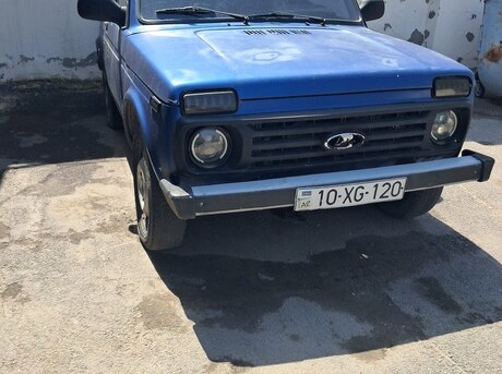LADA (VAZ) Niva 2005