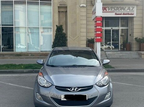 Hyundai Elantra 2012