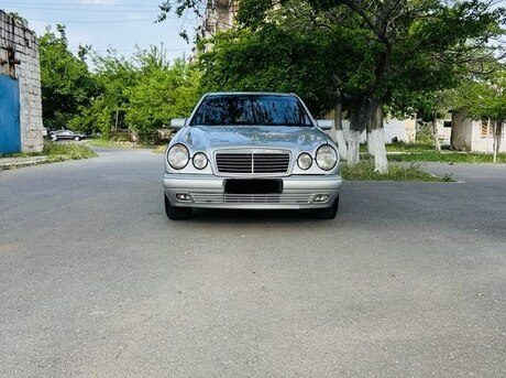 Mercedes E 240 1998