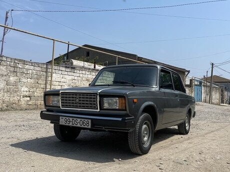 LADA (VAZ) 2107 2005
