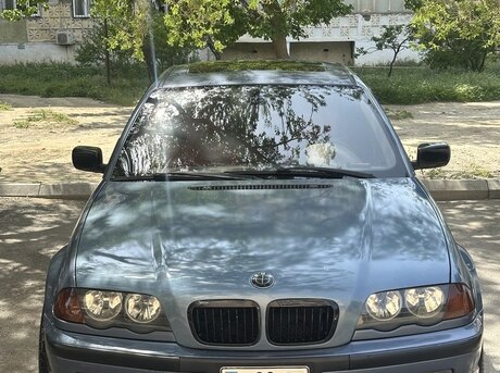 BMW 325 2000