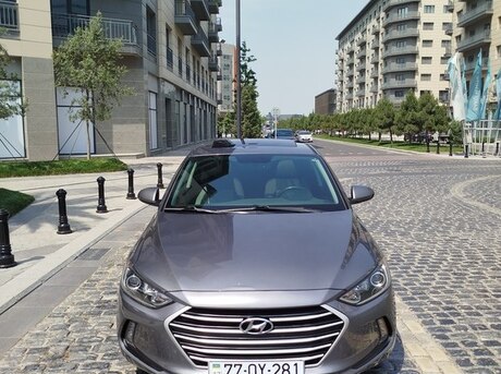 Hyundai Elantra 2018