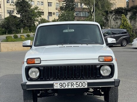 LADA (VAZ) Niva 2015