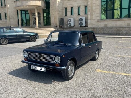 LADA (VAZ) 21011 1983