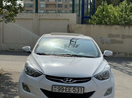 Hyundai Elantra 2013